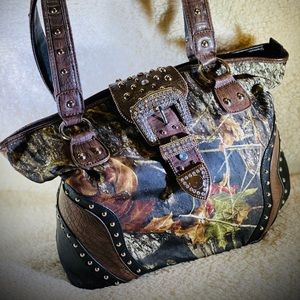 Realtree Camo Hobo Bag